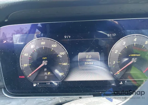 2020 Mercedes-Benz E 350 z USA, uszkodzony, nr VIN W1KZF8DB3LA842013